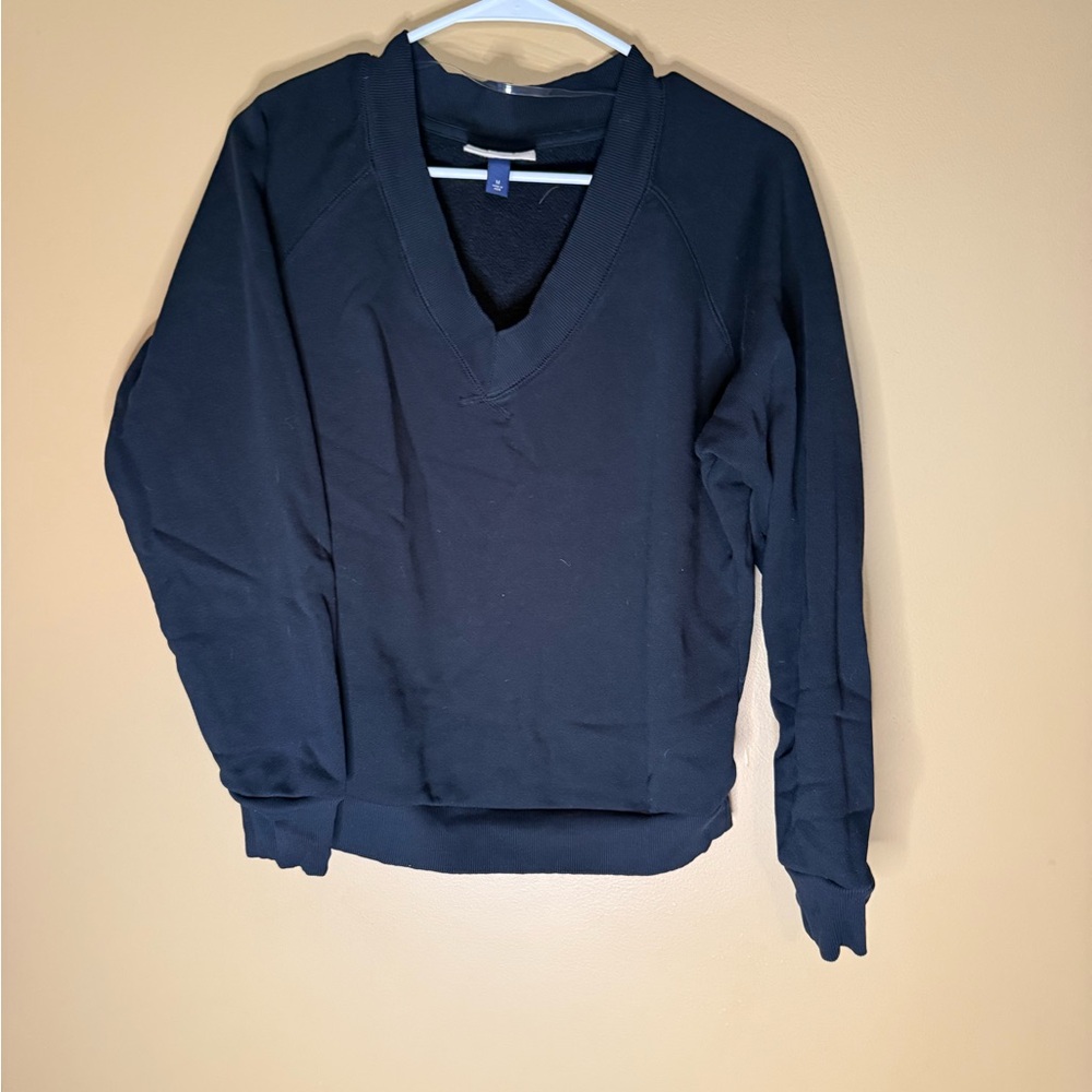 Universal Thread Black V-Neck Sweatshirt